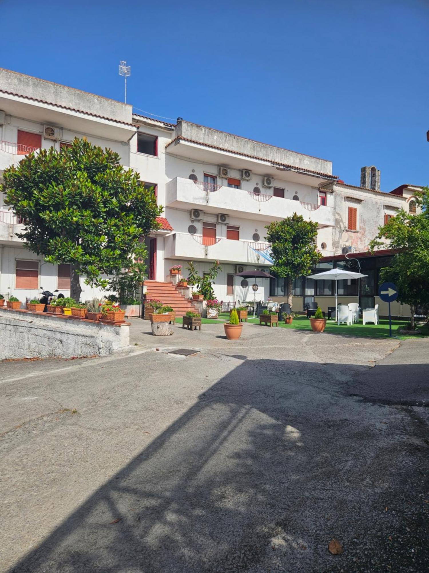 Hotel Souvenir Ercolano Exterior foto